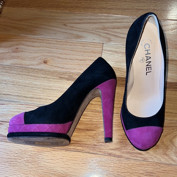 CHANEL Black & Purple/Pink Suede Pumps size 36 (6) - Picture 8 of 9
